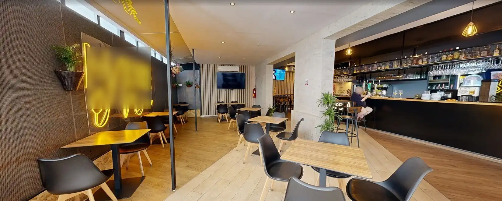 Local en venta en Fuengirola con Aire acondicionado, Terraza y Alarma