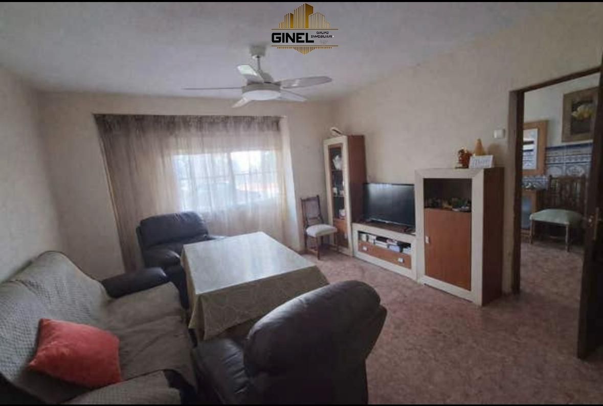 Sala d'estar de Casa adosada en venda en  Jaén Capital amb Aire condicionat, Jardí privat i Balcó