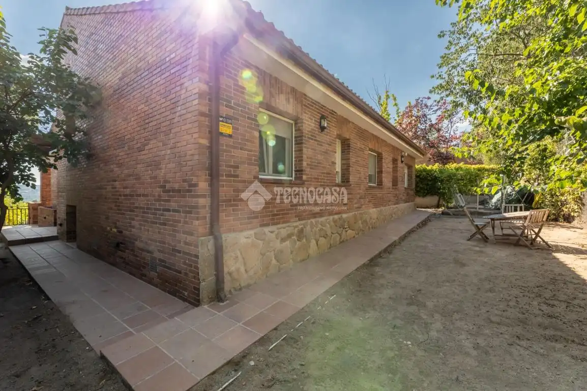 Jardí de Casa o xalet en venda en Torrelodones amb Calefacció, Jardí privat i Terrassa
