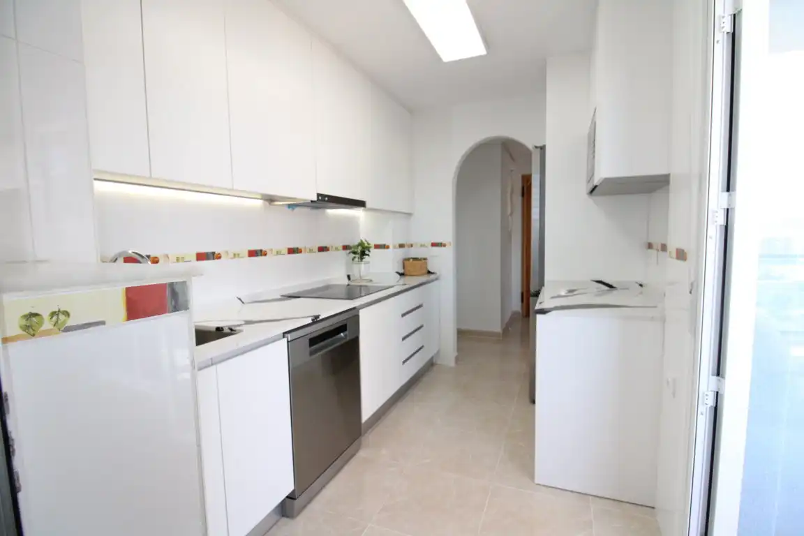 Küche von Wohnung zum Verkauf in Villajoyosa / La Vila Joiosa mit Klimaanlage, Terrasse und Abstellraum