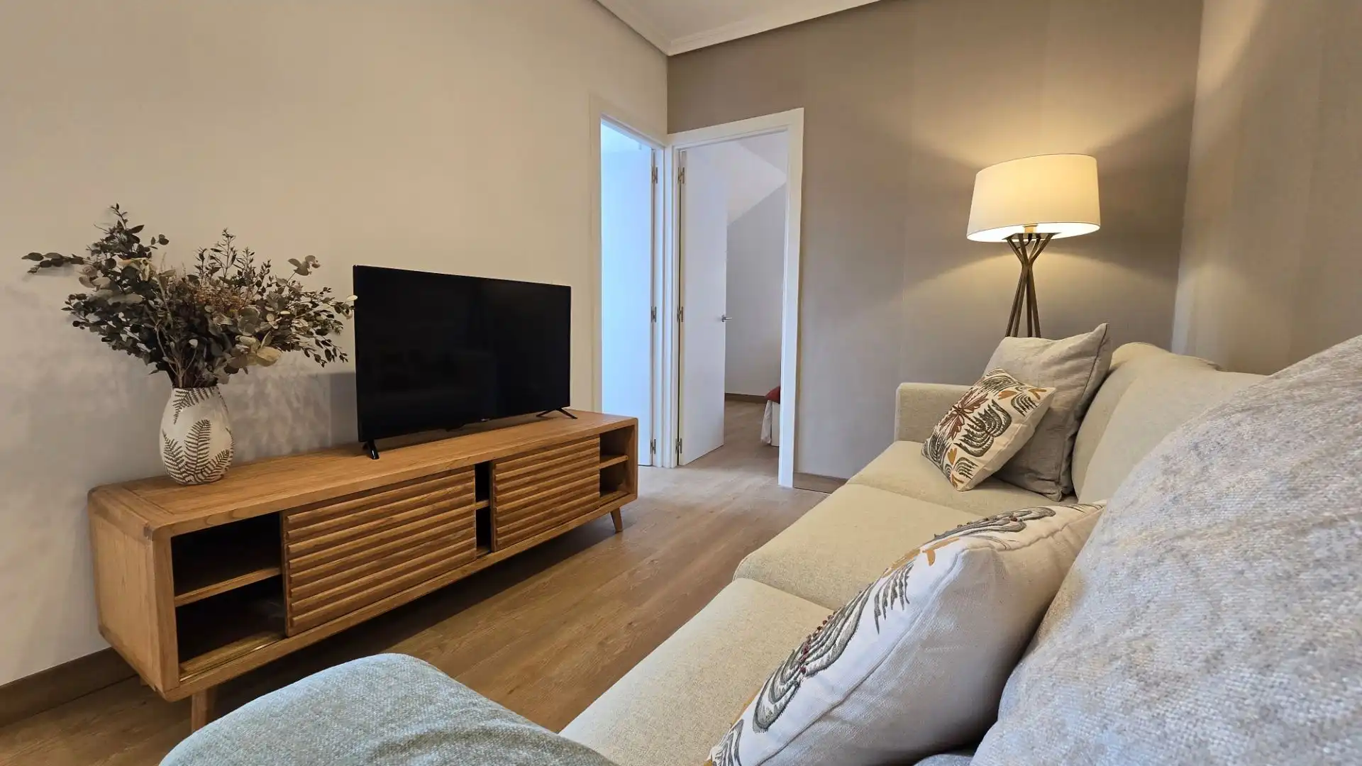 Sala de estar de Piso en venta en Llanes con Calefacción y Amueblado