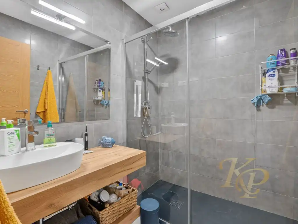 Bany de Casa o xalet en venda en Torrevieja amb Aire condicionat, Moblat i Forn