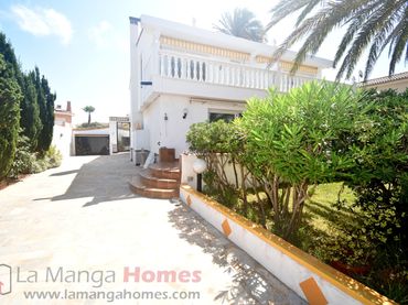 Xalet amb jardí en venda a Gran Vía de la Manga 108