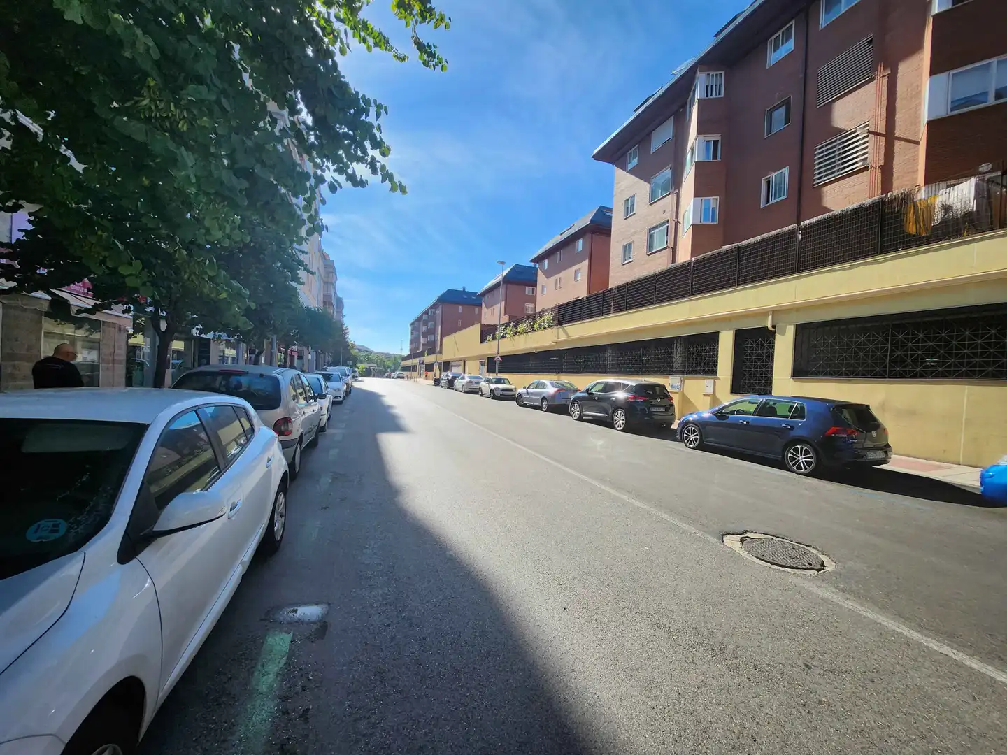 Exterior view of Commercial properties for sale in Collado Villalba  with Air Conditioner