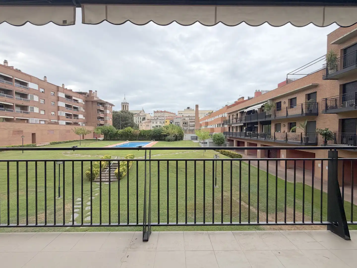 Flat for rent in Carrer Princesa, Instituts