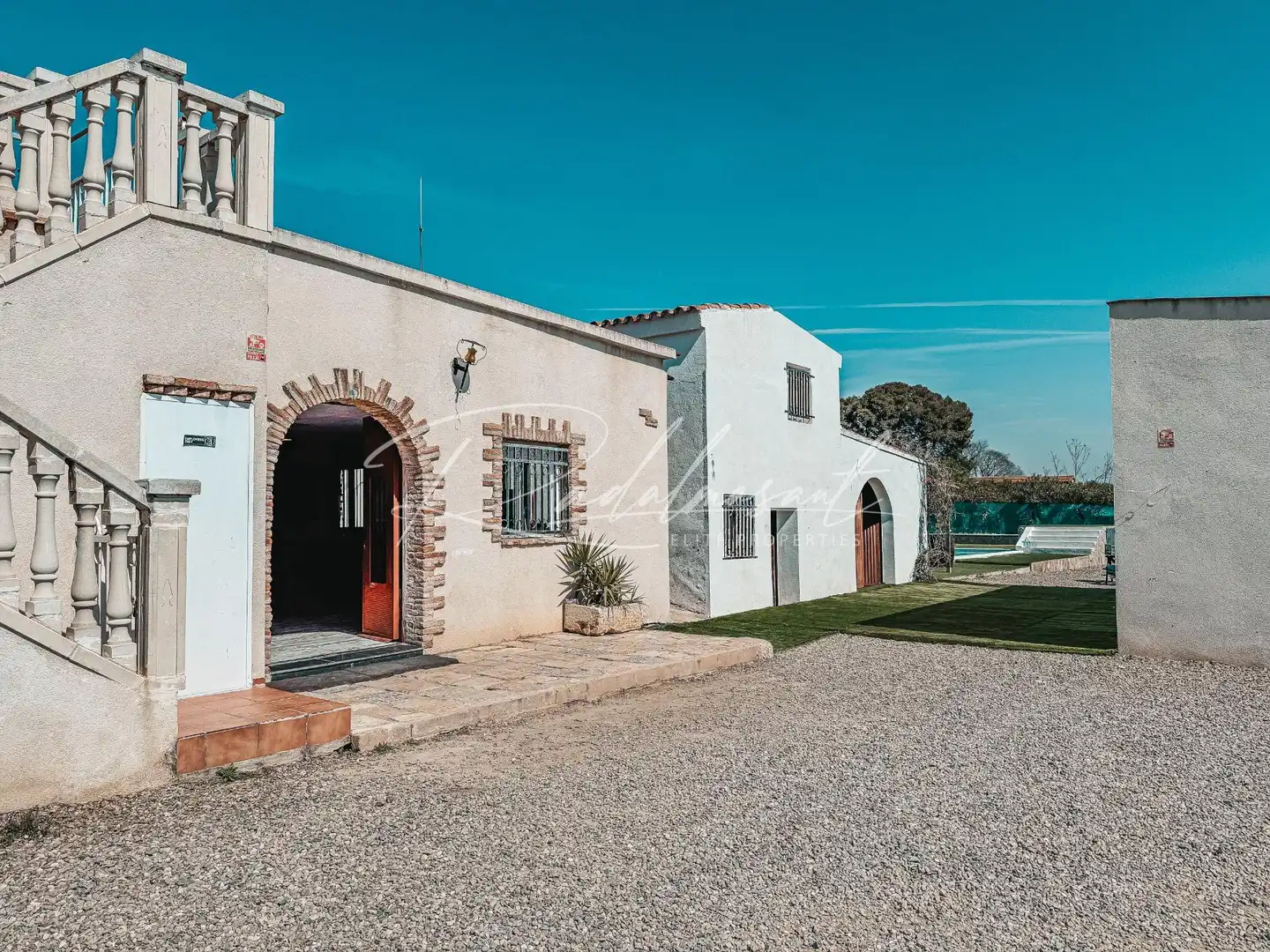 Exterior view of Houses for sale in Reus  with Air Conditioner, Swimming Pool and Furnished