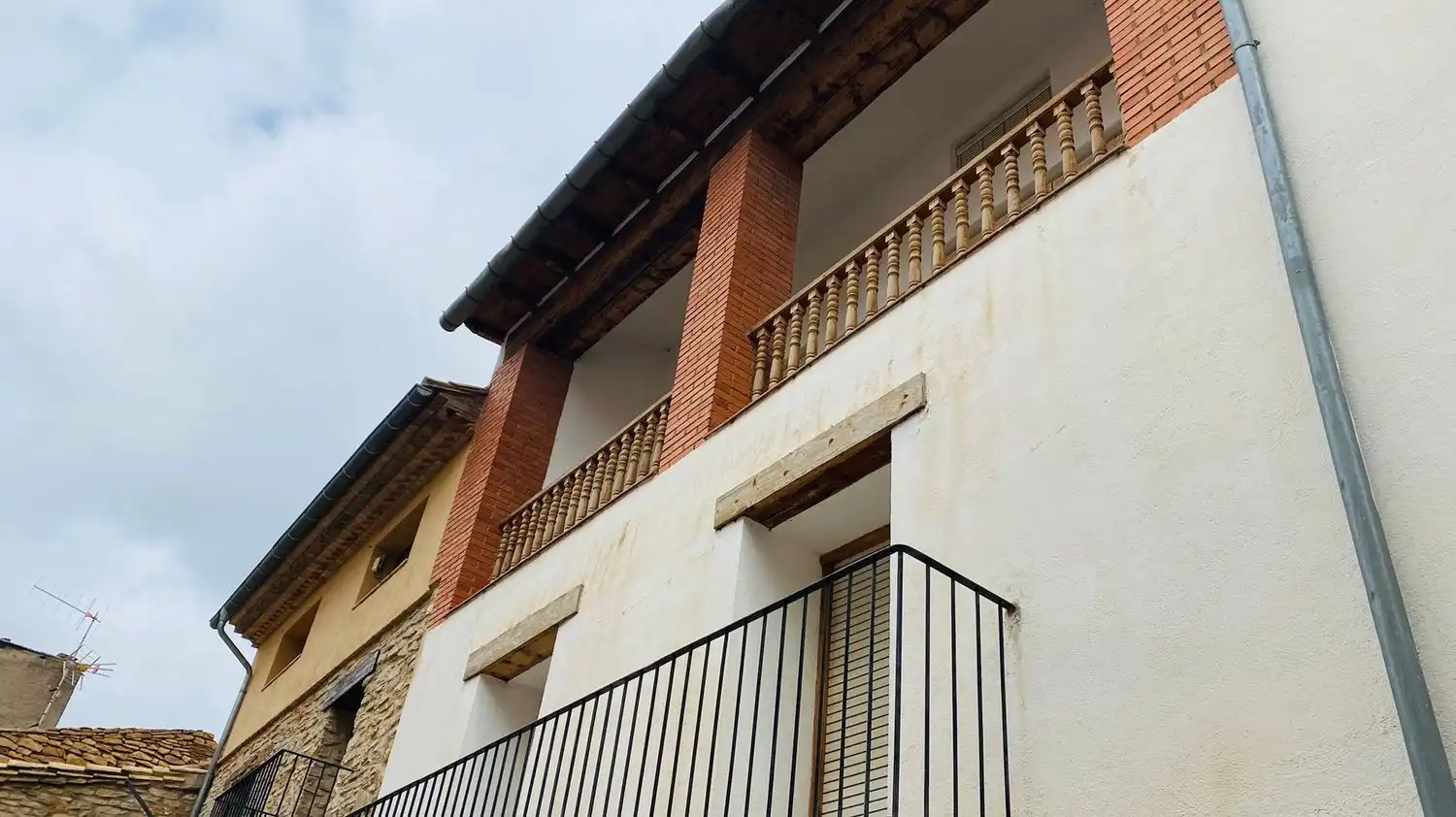 Exterior view of Houses for sale in Cinctorres  with Private garden, Terrace and Storage room