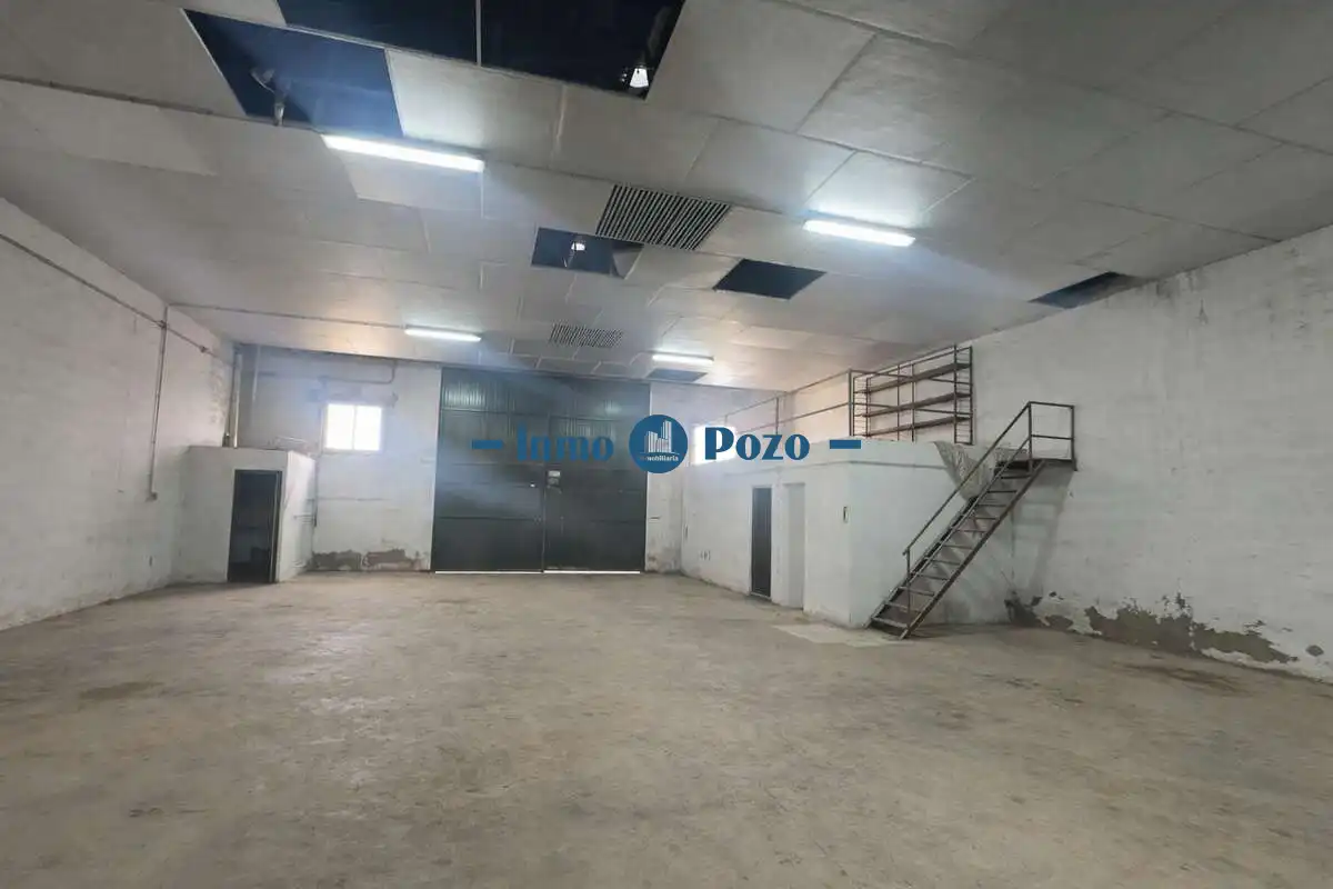 Nau industrial en venda en Guareña