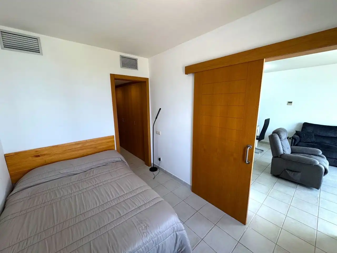 Dormitori de Apartament en venda en Mojácar amb Aire condicionat, Terrassa i Piscina
