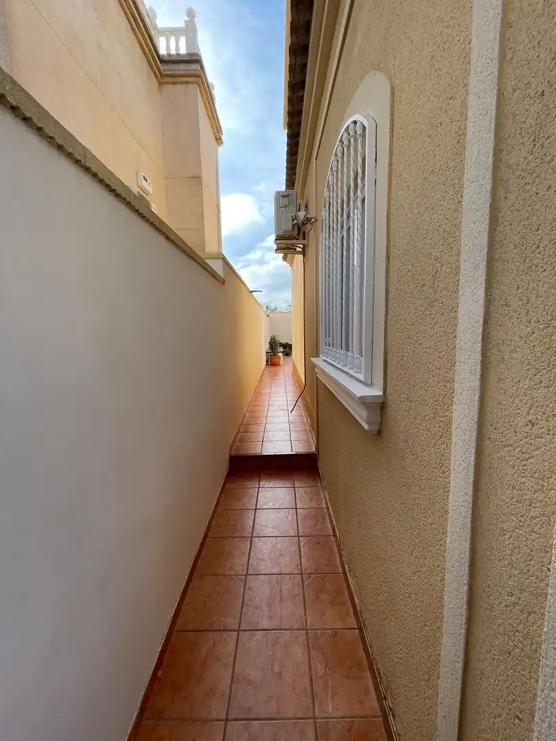 Casa amb jardí en venda a Nueva Torrevieja - Aguas Nuevas, imagen 35
