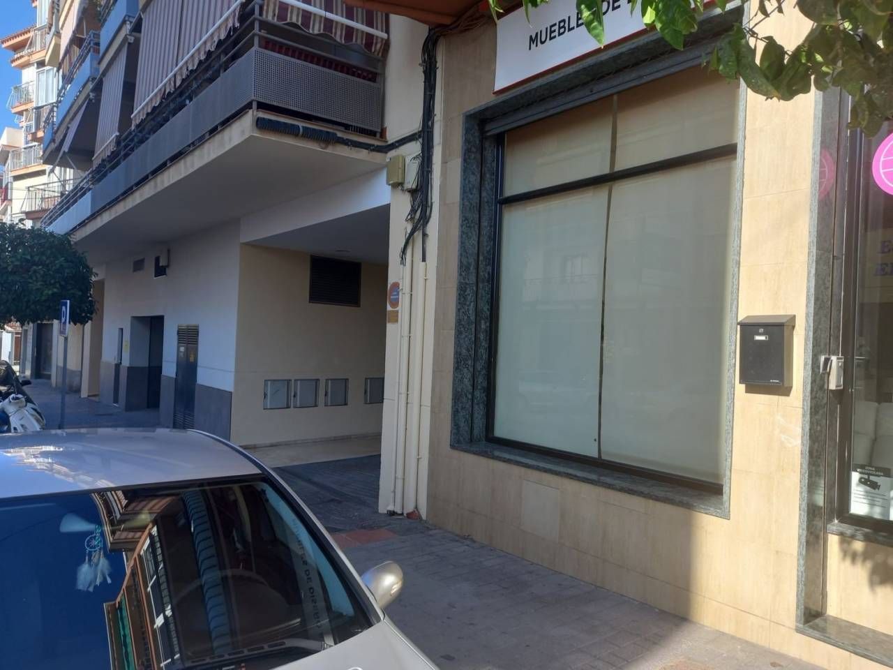 Vista exterior de Garatge en venda en Vélez-Málaga