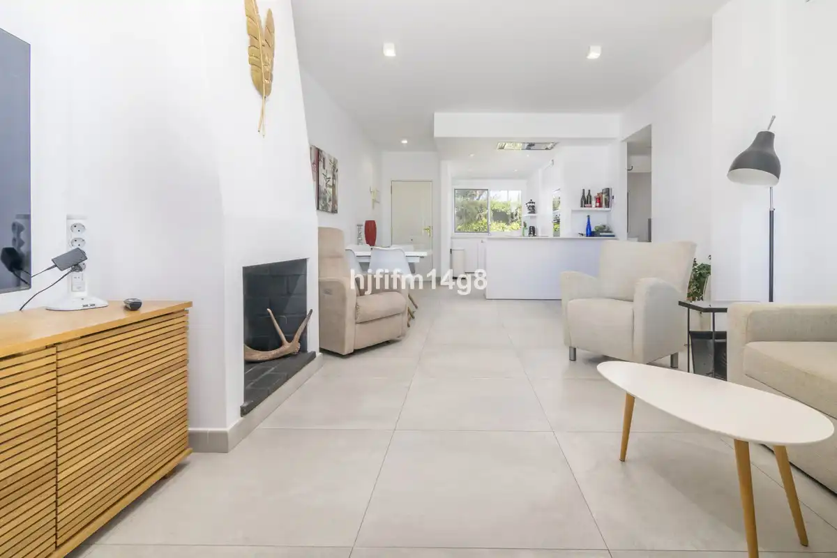 Apartment with pool for sale in Arrabal Aloha Golf 91, imagen 6