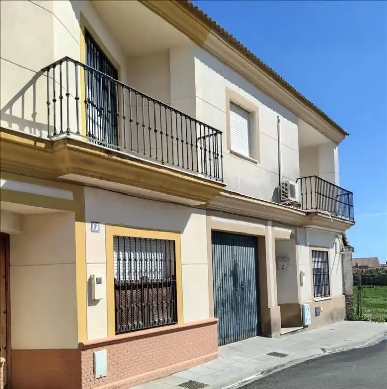 Vista exterior de Apartamento en venta en Pilas