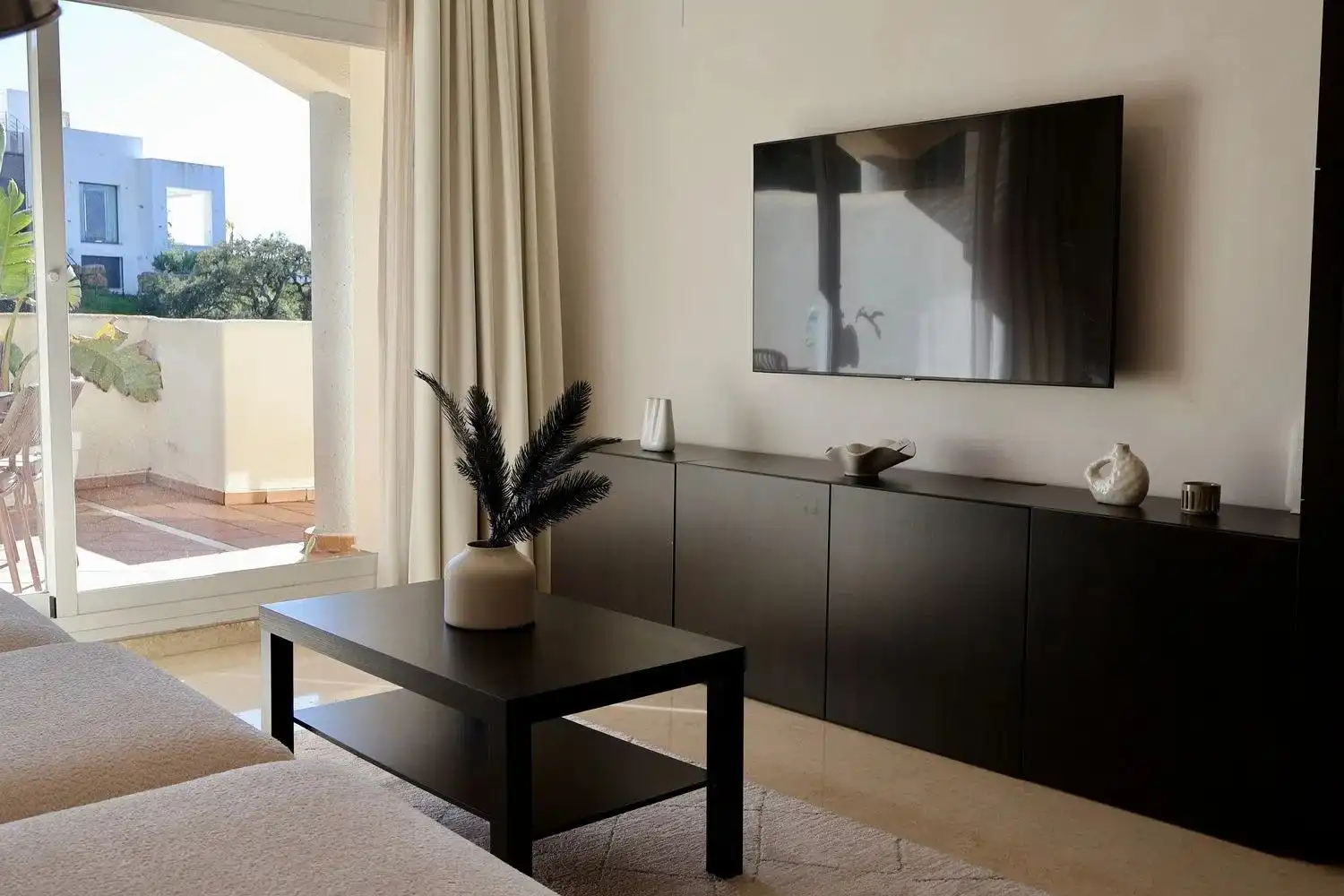 Sala d'estar de Àtic de lloguer en Marbella amb Aire condicionat, Calefacció i Terrassa