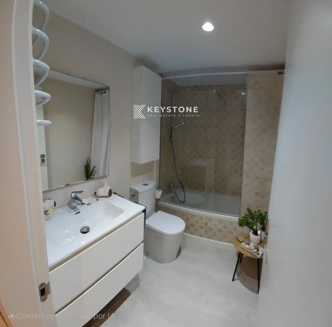 Bathroom of Flat for sale in Calvià  with Air Conditioner, Terrace and Swimming Pool