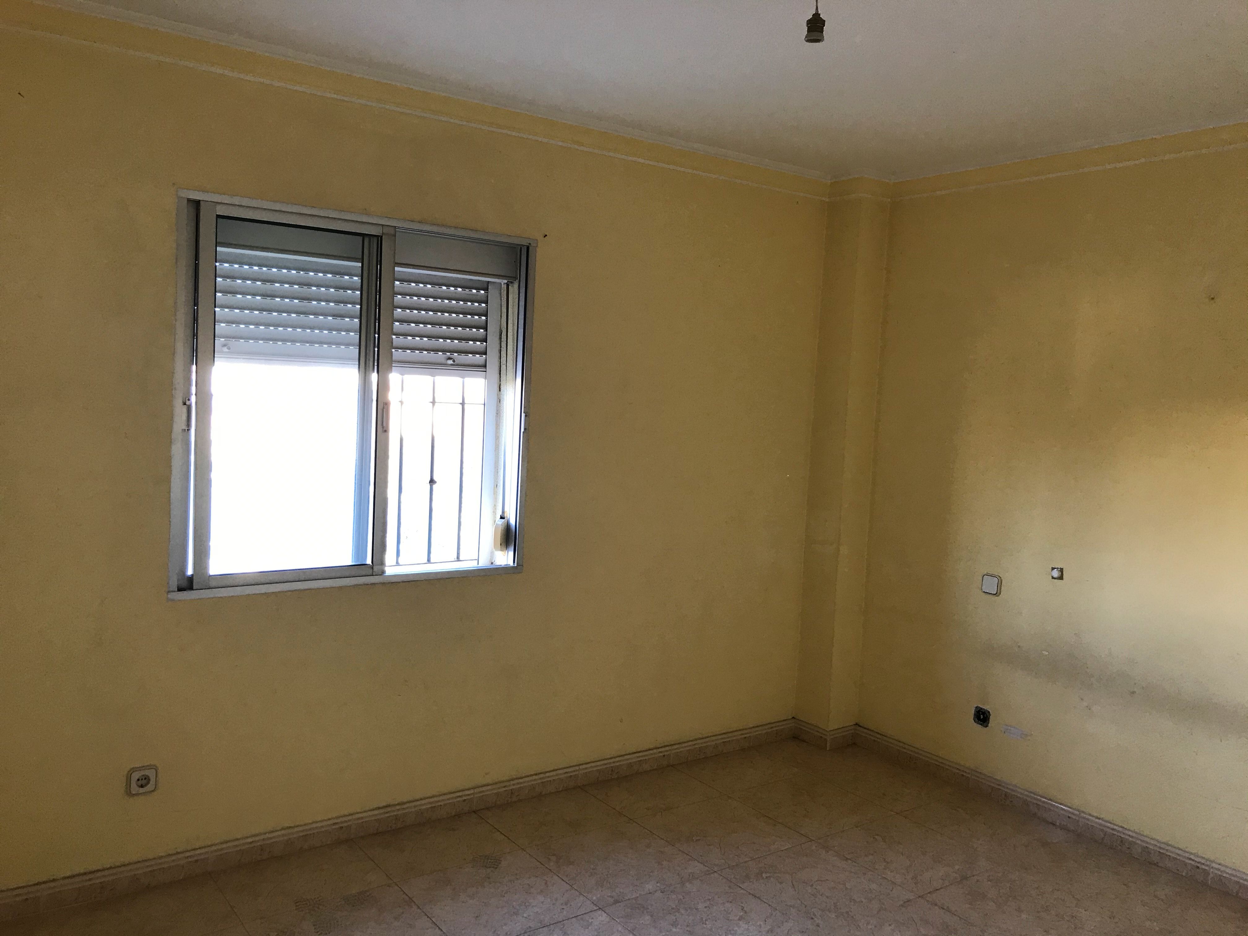 Bedroom of Flat for sale in Dos Hermanas