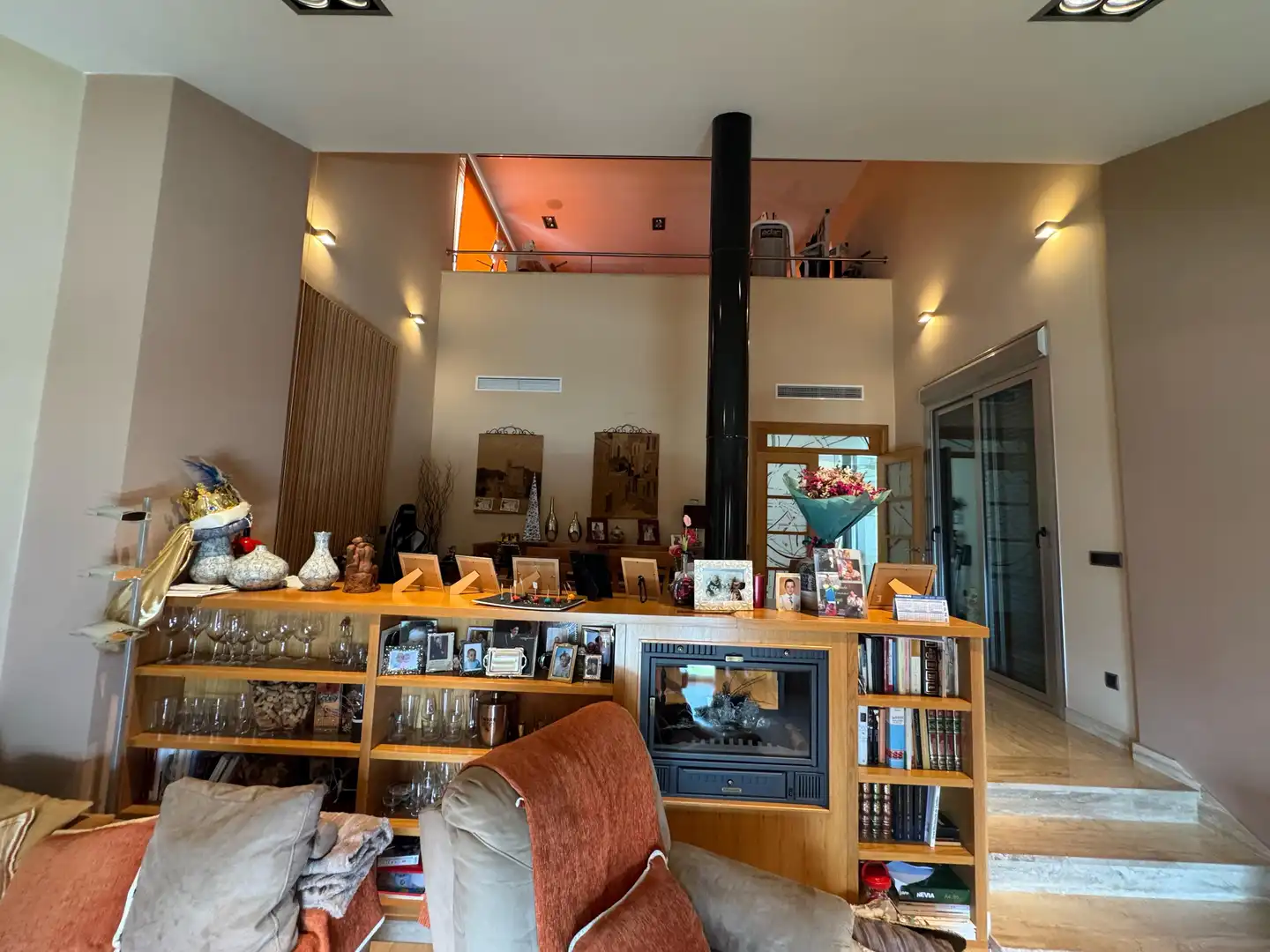 Sala d'estar de Casa o xalet en venda en Paradas amb Piscina i Piscina comunitària