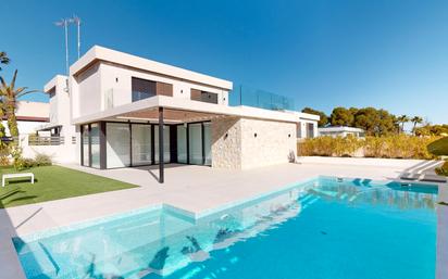 Piscina de Casa o xalet en venda en Orihuela amb Jardí privat, Terrassa i Piscina