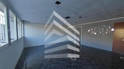 Foto 2 de Pis en venda a Carrer de Venus, La Mina, Sant Adrià de Besòs