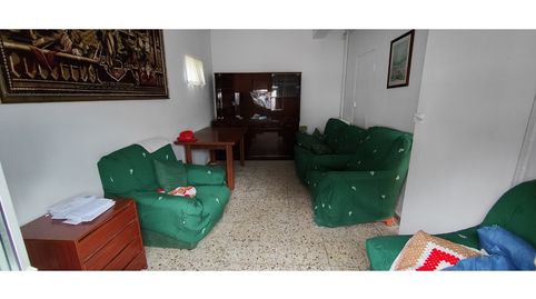 Foto 2 de Casa o chalet en venta en Calle Valle Fornela, Cacabelos, León