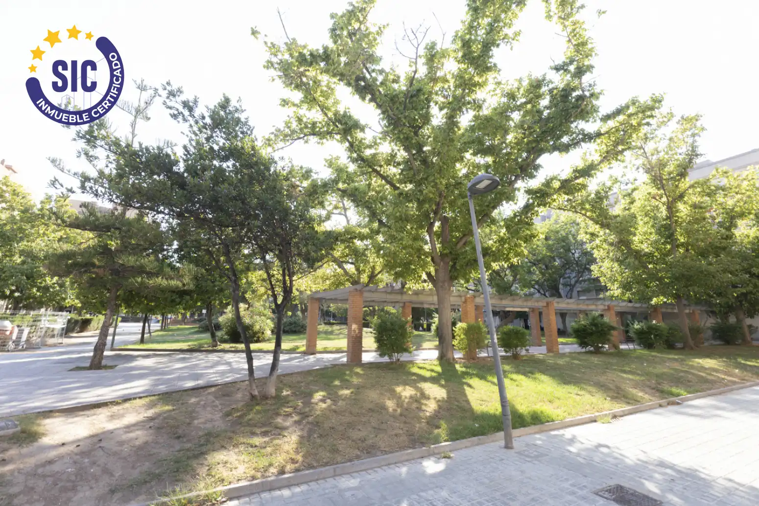 Vista exterior de Pis en venda en Valencia amb Aire condicionat i Balcó