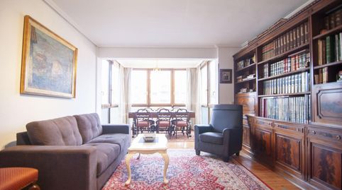 Foto 5 de Piso en venta en Grupo Garamendi , Solokoetxe, Bilbao