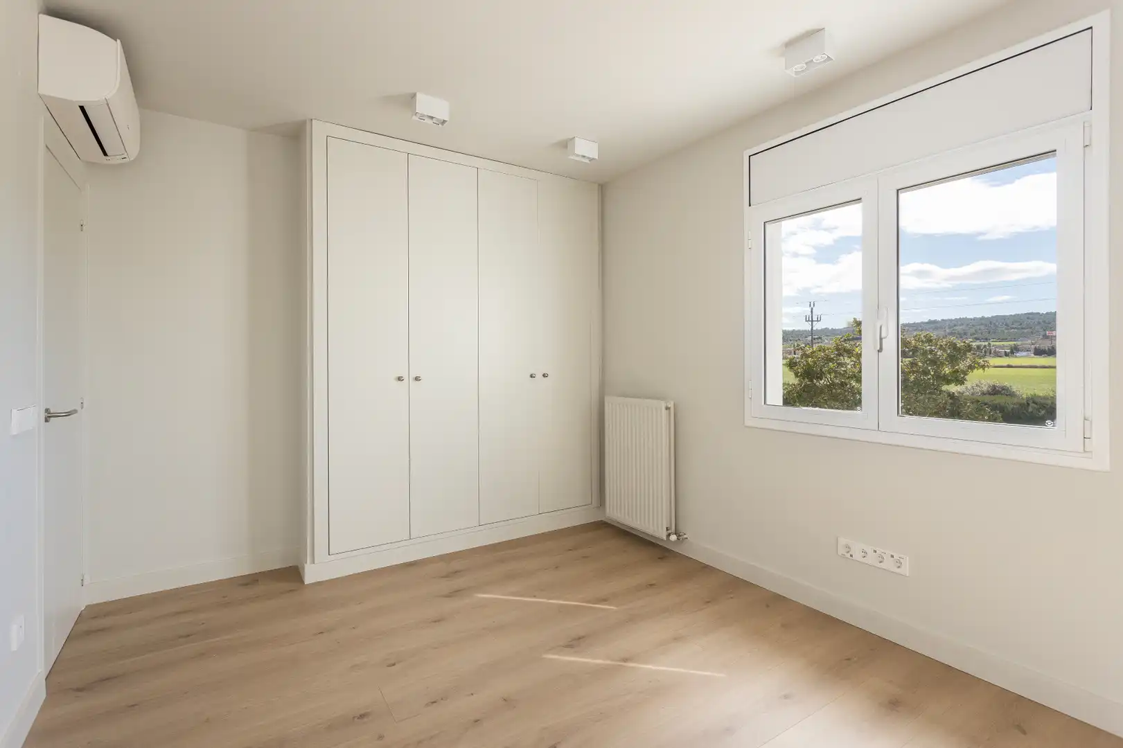 Habitación de Casa o chalet en venta en Llers con Aire acondicionado, Calefacción y Jardín privado