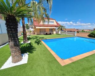 Swimming pool of House or chalet for sale in El Vendrell  with Heating and Swimming Pool