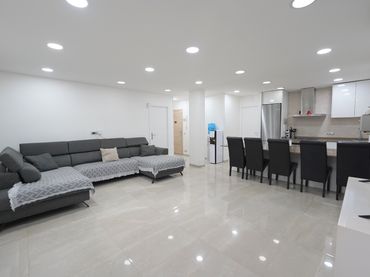 Piso con balcón en venta en Carrer de Claramunt 44