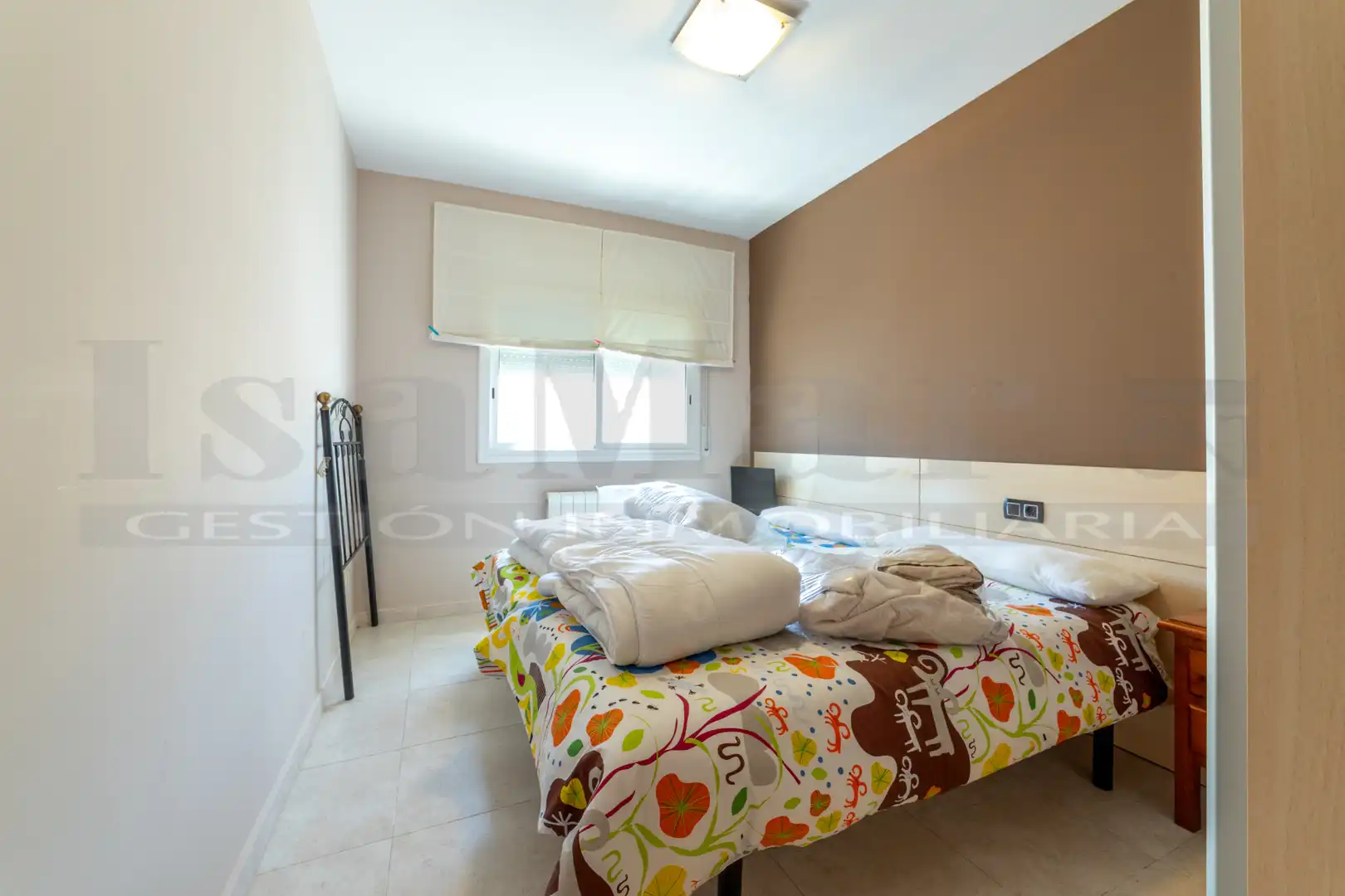 Habitación de Casa adosada en venta en Calafell con Aire acondicionado, Calefacción y Jardín privado
