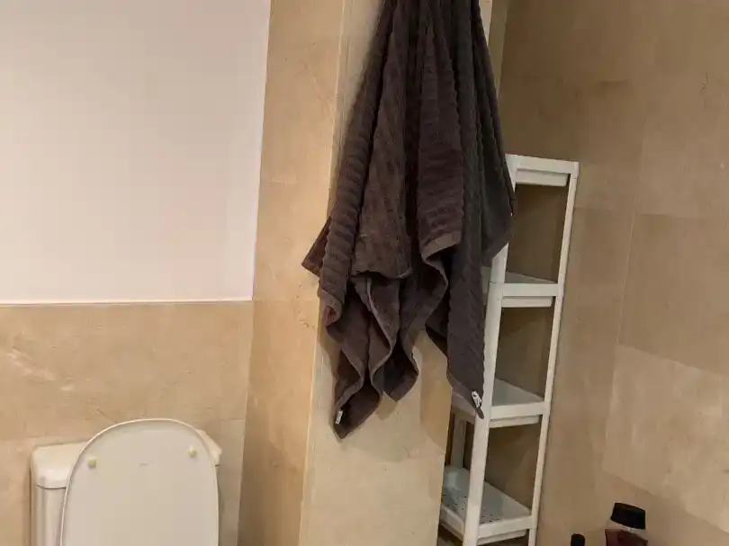 Badezimmer von Wohnung zur Miete in Cubelles mit Klimaanlage und Schwimmbad