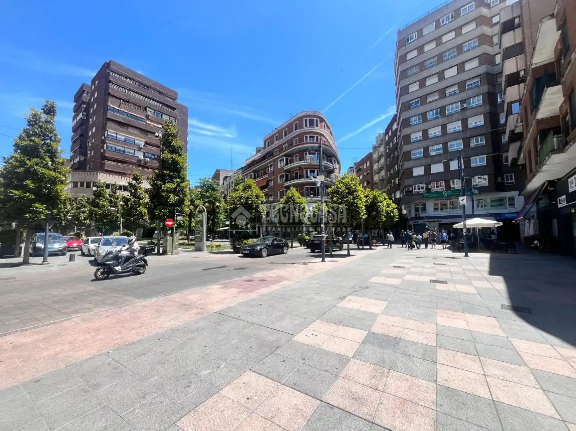 Vista exterior de Piso en venta en Talavera de la Reina con Amueblado