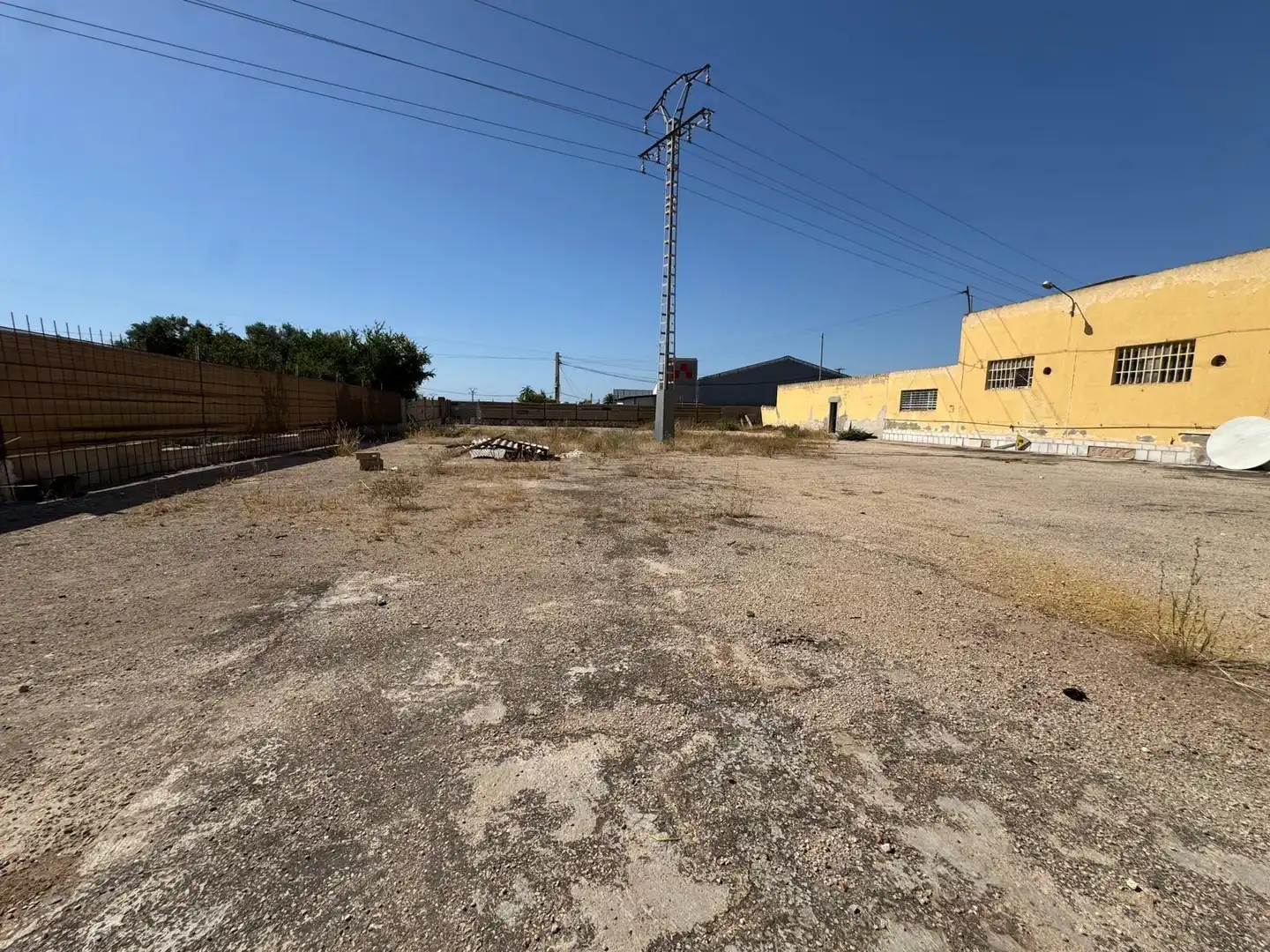 Fabrikhallen zum Verkauf in Elche / Elx