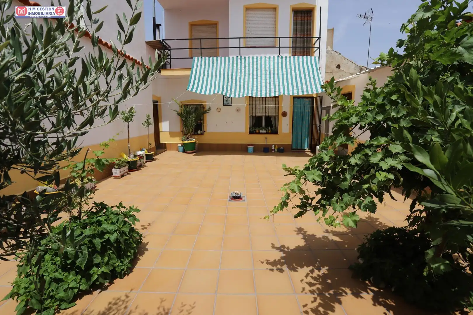 Casa amb terrassa en venda a Herencia, imagen 3