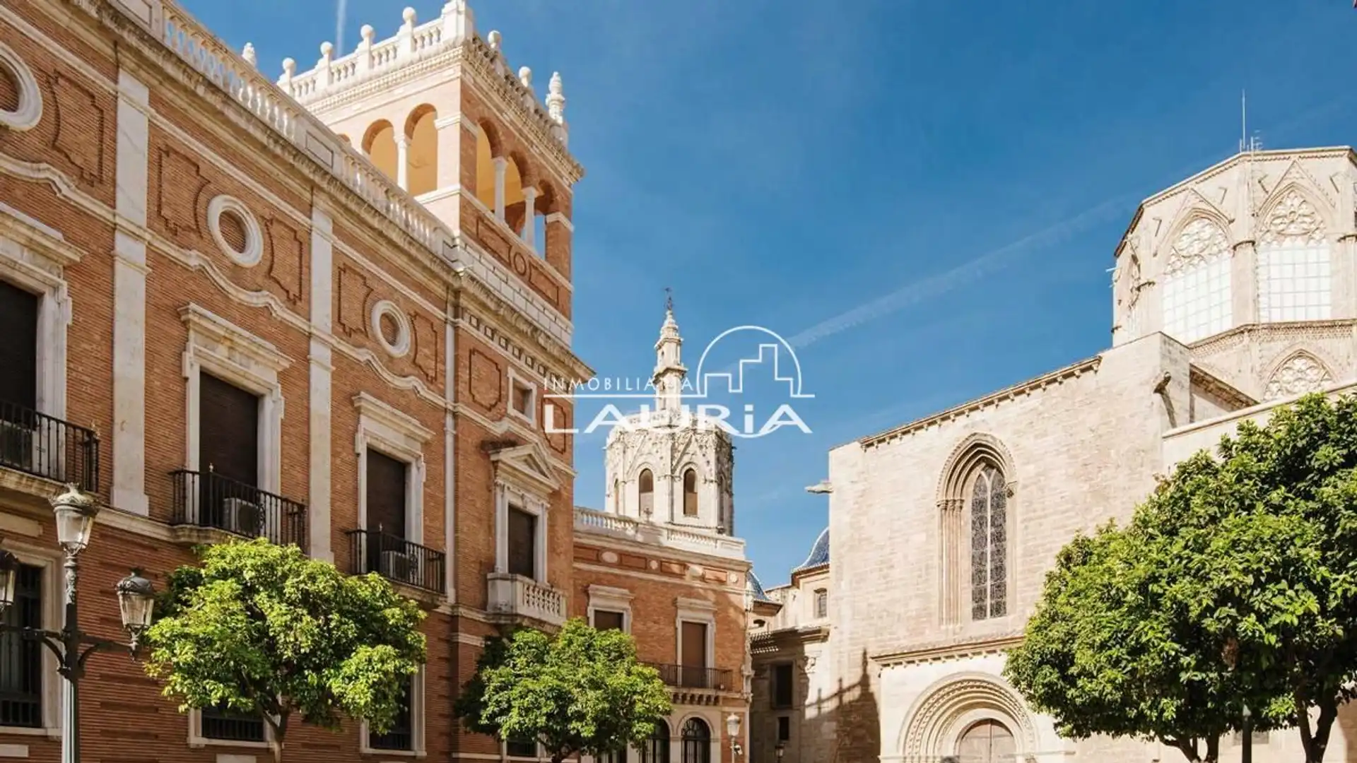 Vista exterior de Local en venta en  Valencia Capital