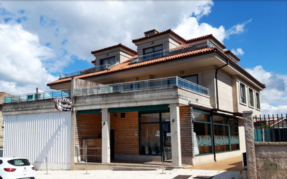 Vista exterior de Apartament en venda en Sanxenxo amb Parquet i Terrassa