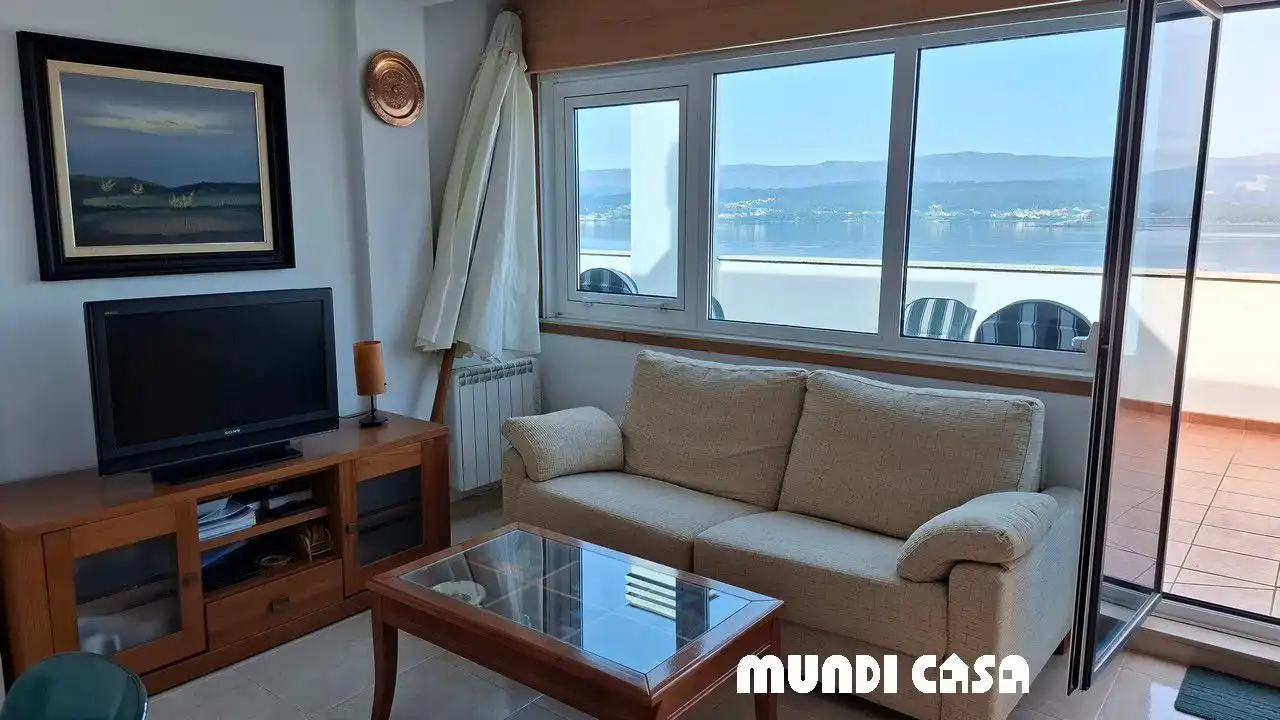 Sala de estar de Ático de alquiler en Rianxo con Calefacción, Terraza y Trastero