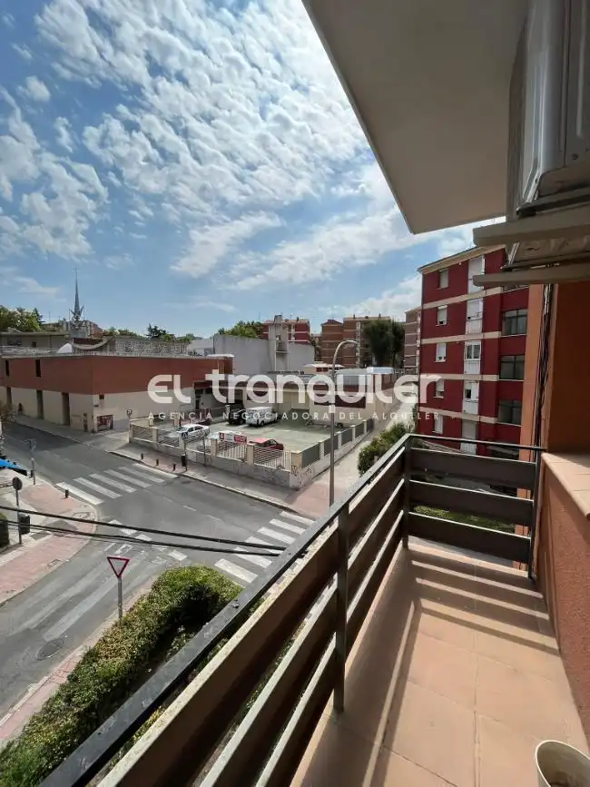 Exterior view of Flat for rent in Madrid  with Air Conditioner, Parquet flooring and Terrace