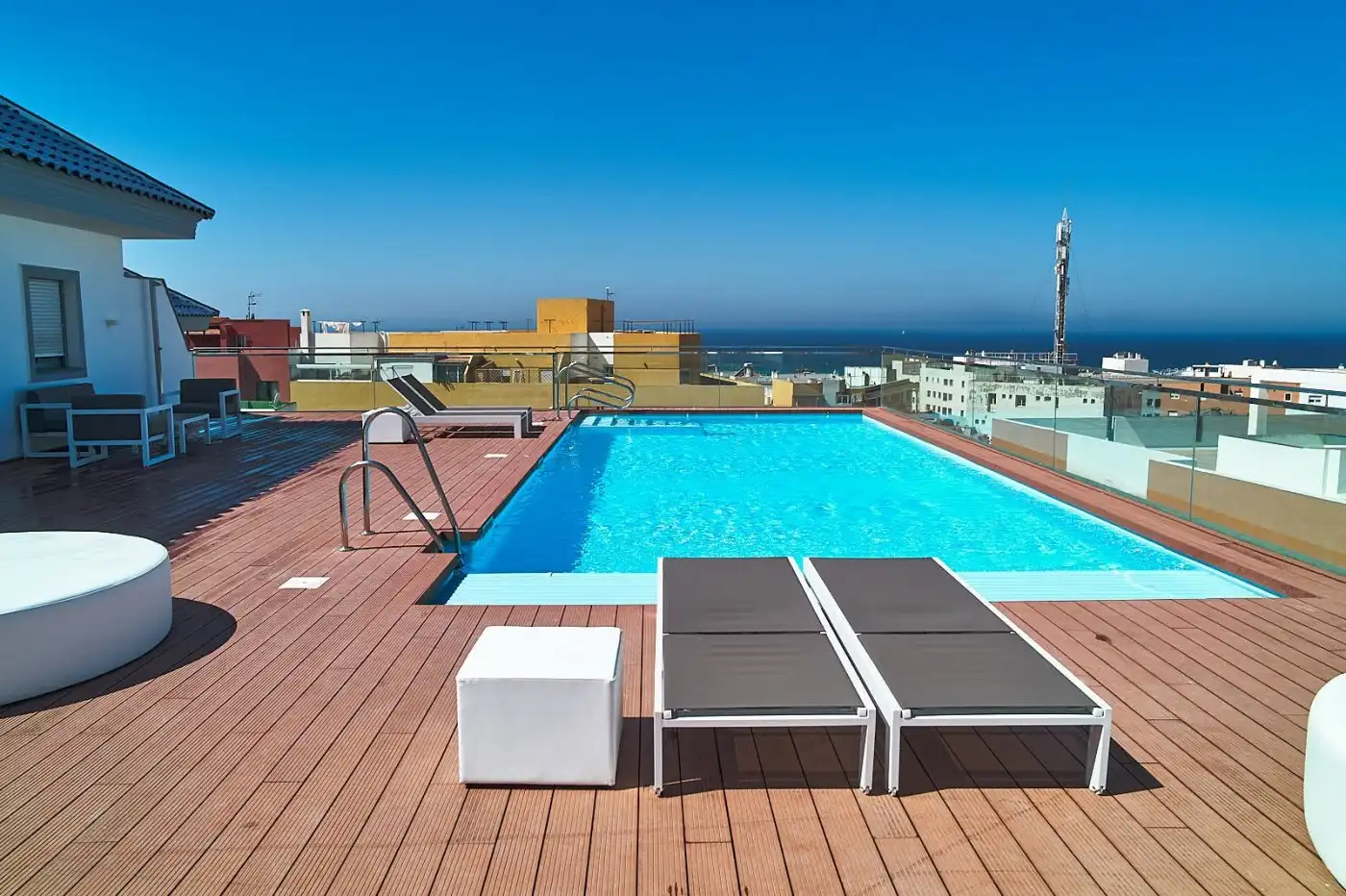 Apartamento con piscina en venta en Calle Numancia 11, imagen 2