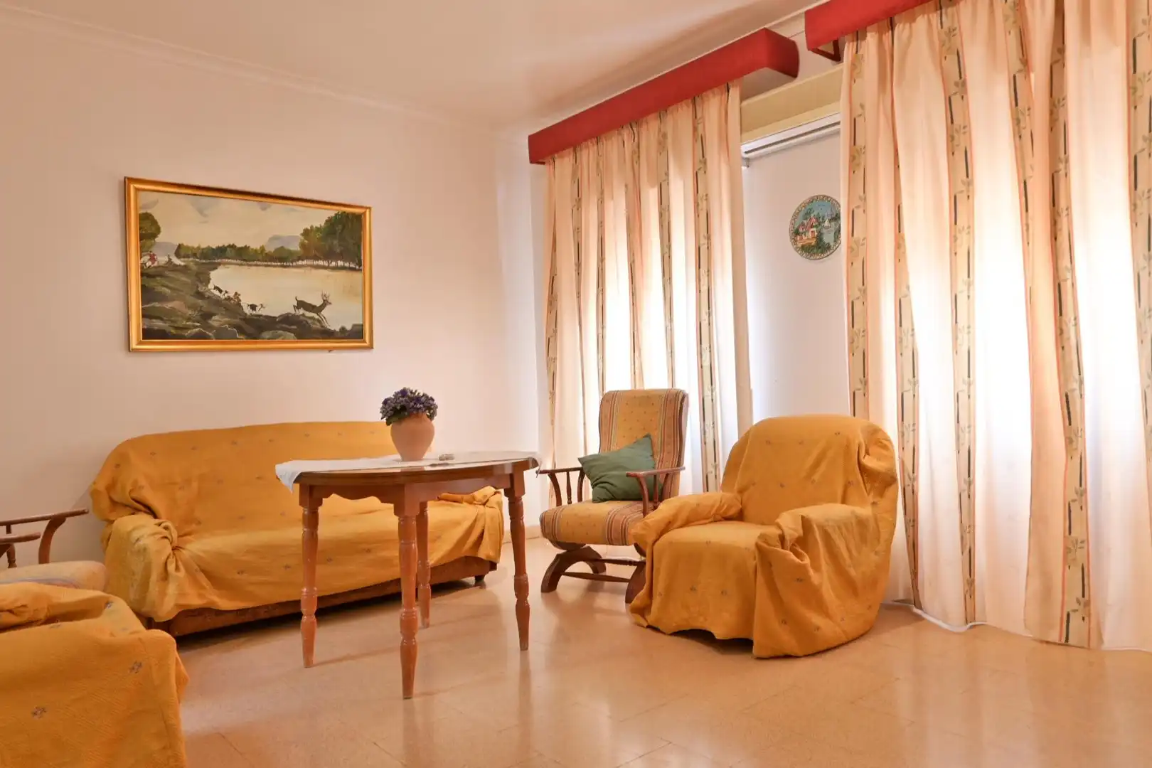 Sala d'estar de Pis en venda en Azuaga amb Aire condicionat, Terrassa i Moblat