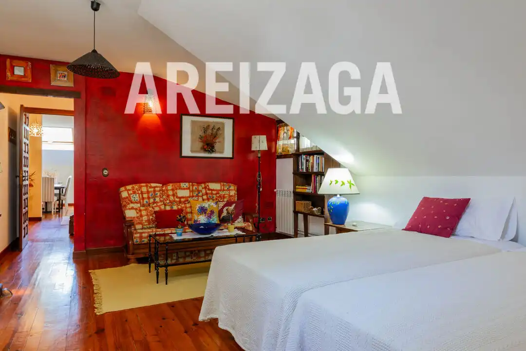 Habitación de Casa o chalet en venta en Errenteria con Calefacción, Terraza y Piscina