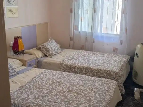 Dormitori de Casa o xalet de lloguer en Zona Carrefour - Urbanizaciones