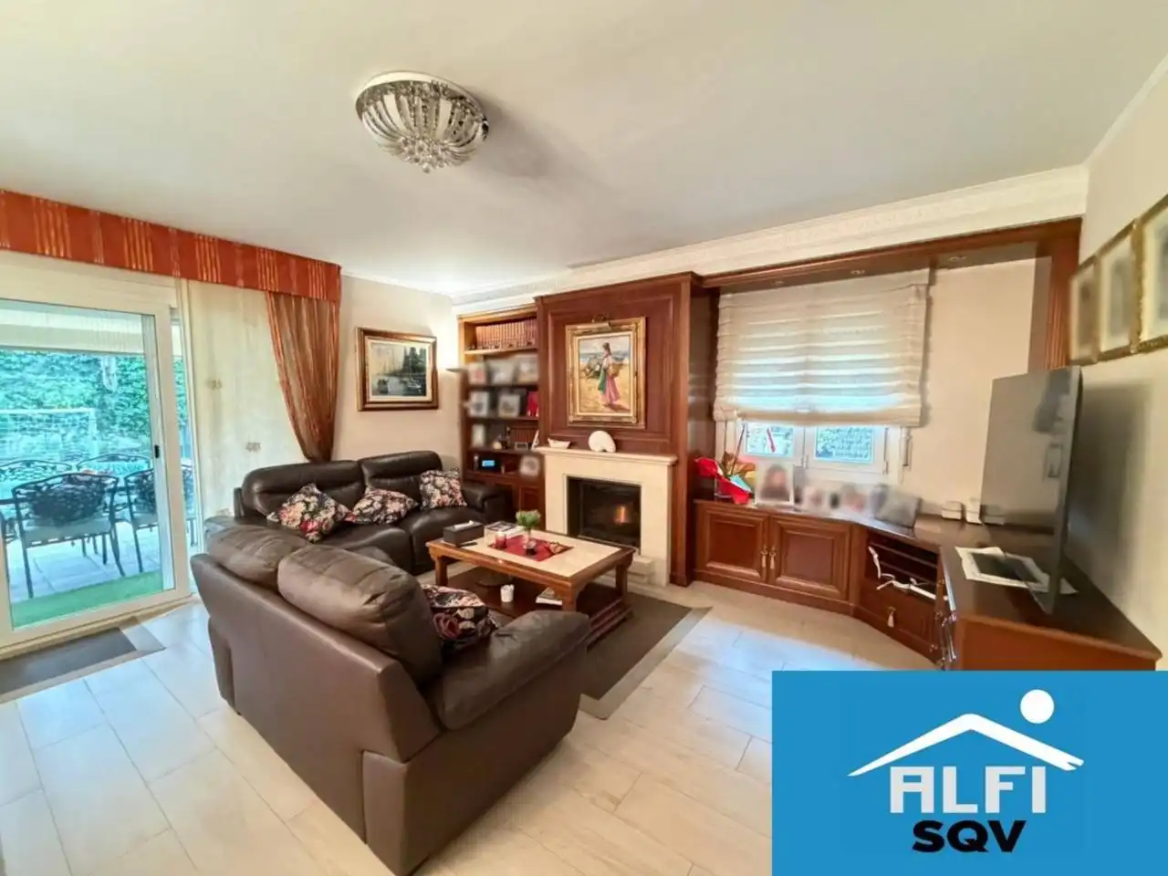 Living room of Houses for sale in Sant Quirze del Vallès  with Air Conditioner, Heating and Private garden
