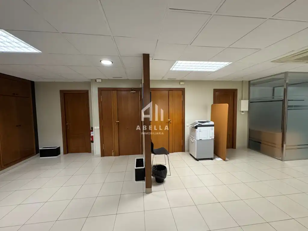 Office for rent in Rambla Ferran