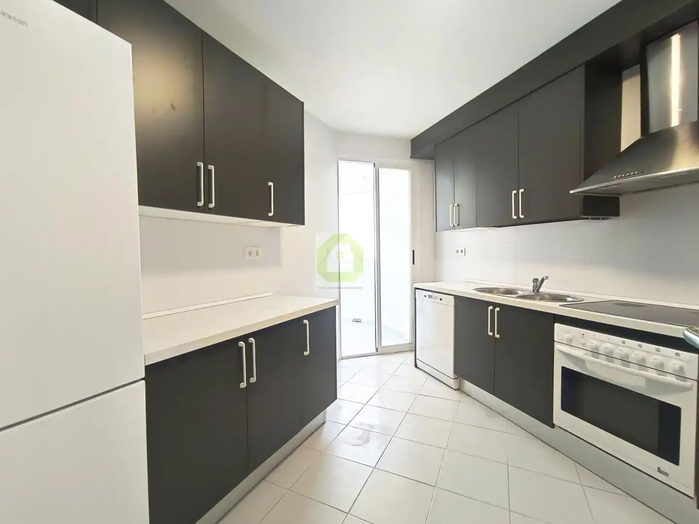 Kitchen of Flat for share in Armilla  with Furnished