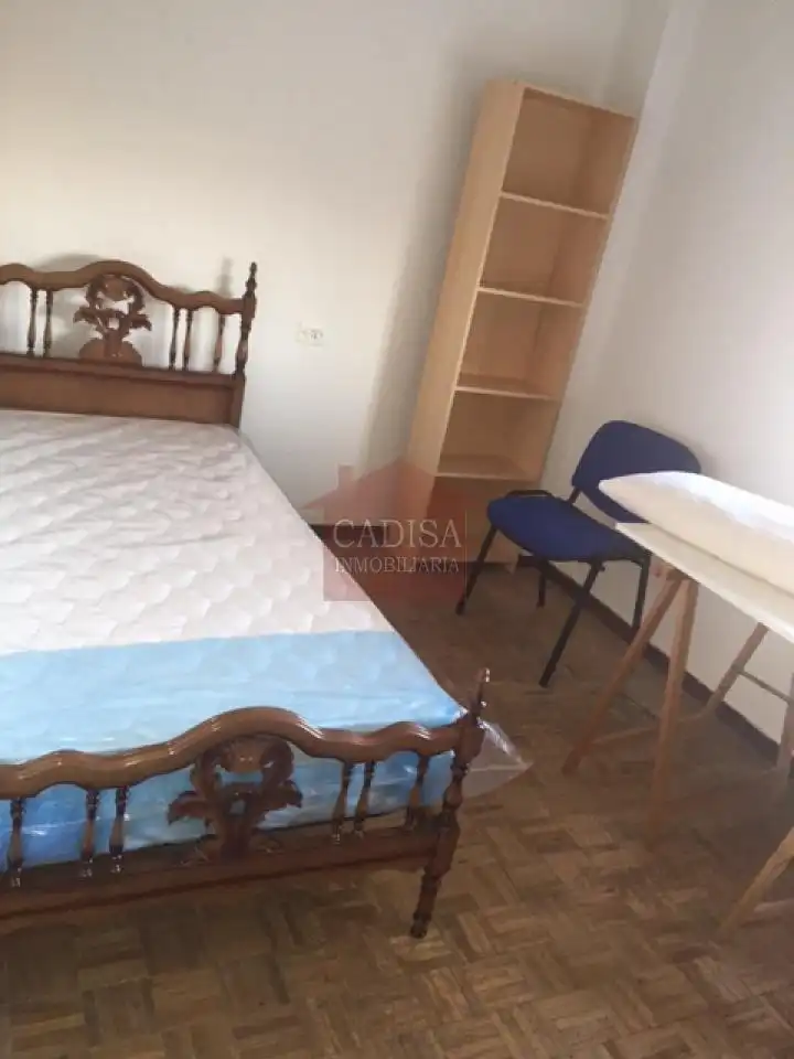 Schlafzimmer von Wohnung zum Verkauf in Salamanca mit Heizung, Parkett und Möbliert