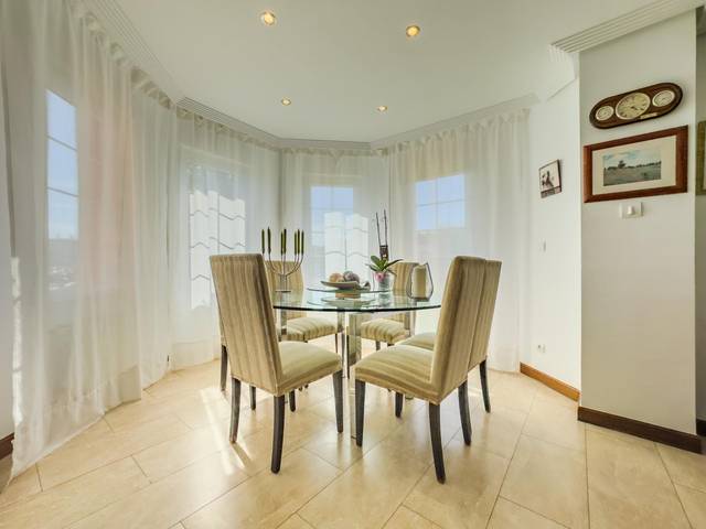 Casa-chalet en Venta en Calle REBOLLAR en Igollo