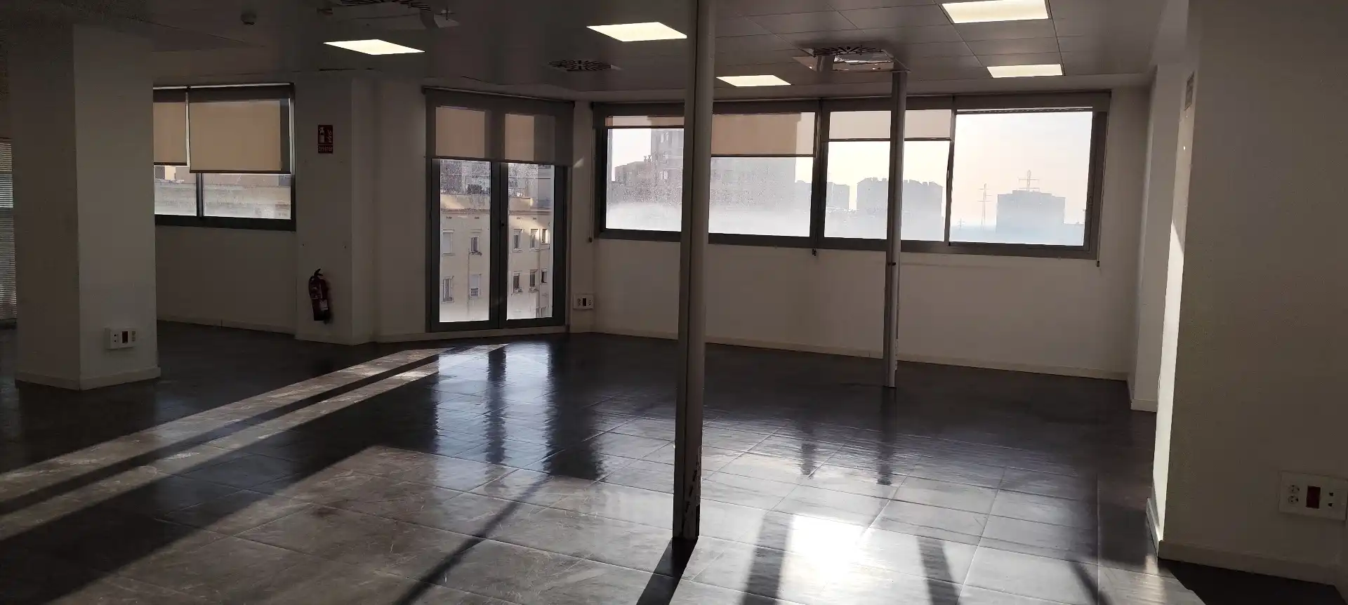Oficina amb ascensor de lloguer a Avinguda de Cornellà, imagen 4