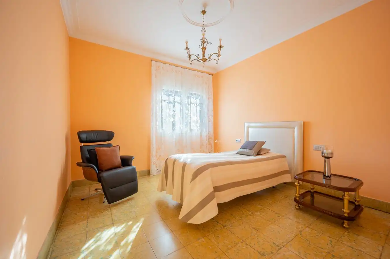 Habitación de Casa o chalet en venta en Viladecans con Terraza y Trastero