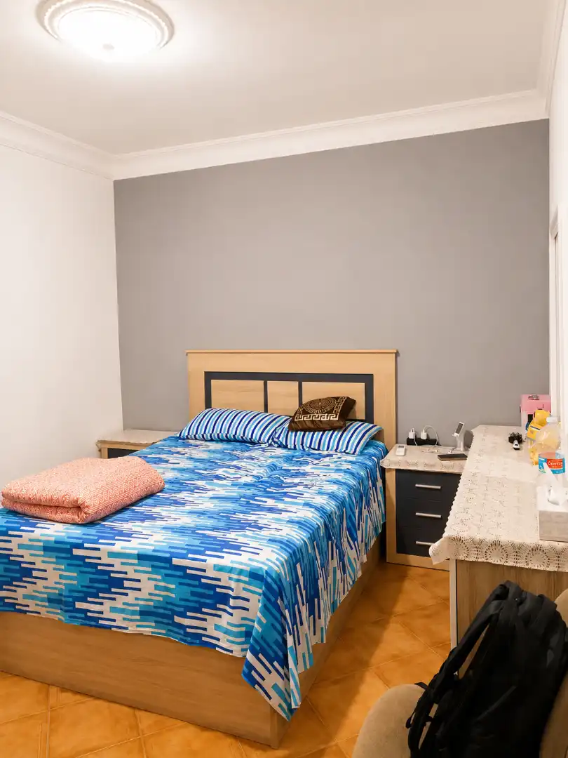 Habitación de Piso en venta en Zaragoza con Amueblado, Horno y Lavadora